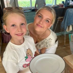 Olivia, Babysitter in Lejre