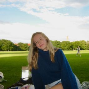 Mille, Babysitter i Rungsted Kyst
