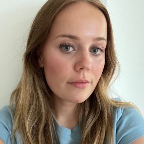 Thora, Babysitter i København