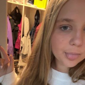 Laura, Babysitter i Brønderslev