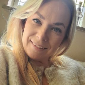 Lucinda, Familie i Frederiksværk
