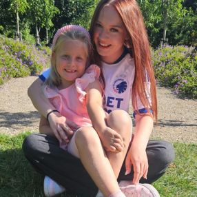 Emily, Babysitter i Herlev