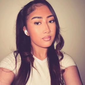 Roya, Babysitter i Odense