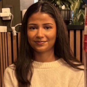 Alina, Babysitter i Søborg