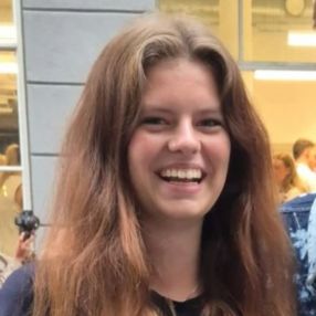 Julie, Babysitter i Havdrup