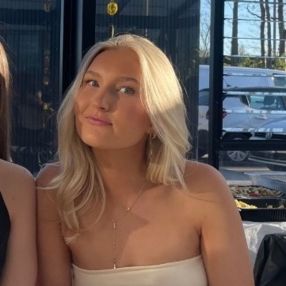 Alissa, Babysitter i Greve