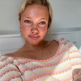 Anna Elise, Babysitter i Aalborg