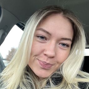 Emily, Babysitter in Vejen