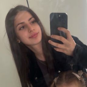 Zuli, Babysitter i Nærum