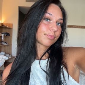 Melanie, Babysitter i Frederiksværk