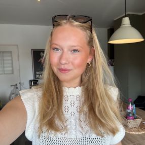 Simone, Babysitter i Nørre Aaby