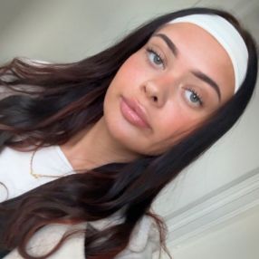 Kira, Babysitter i Frederikssund