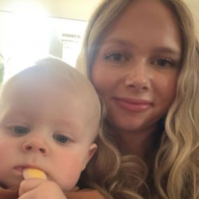 Victoria, Babysitter i Frederikssund