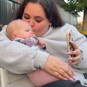 Daniella Sønderskov , Babysitter i Vojens