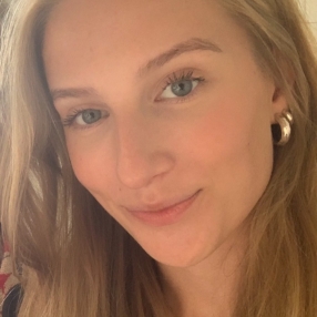 Liva, Babysitter i Helsingør
