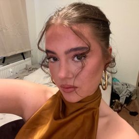 Liv Anthoni, Babysitter i Aalborg