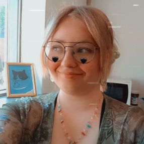 Julie, Babysitter i Næstved