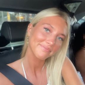 Victoria Kalsing, Babysitter in København