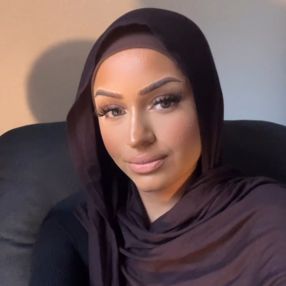 Iman, Babysitter i Islev
