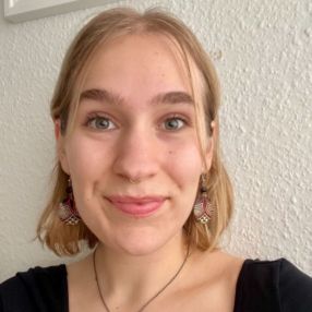Mikkeline, Babysitter i København