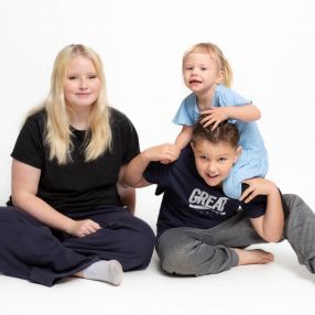 Betina, Familie i Brobyværk