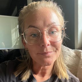 Line, Babysitter i Grenå