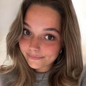 Victoria, Babysitter in Esbjerg
