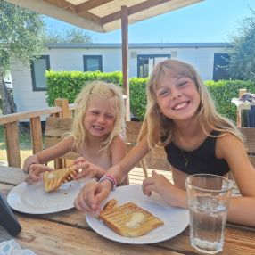 Jonas, Familie i Odense
