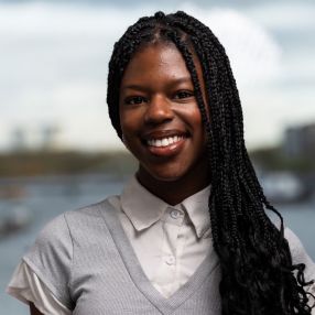 Pamela, Babysitter i Tårnby