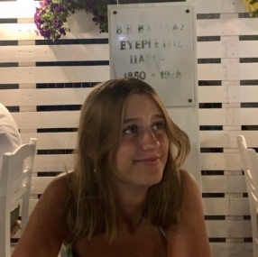 Emma, Babysitter in Ølstykke