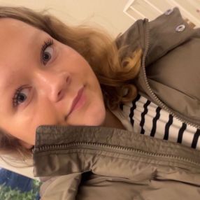 Liva, Babysitter in Smørumnedre