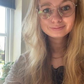 Frederikke, Babysitter i Brønderslev
