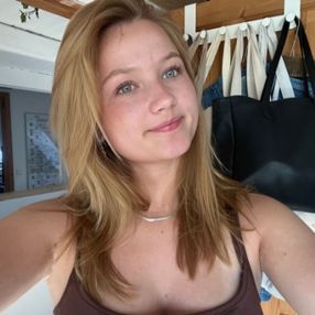 Davia, Babysitter i Sønderborg