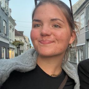 Emma, Babysitter i Nakskov