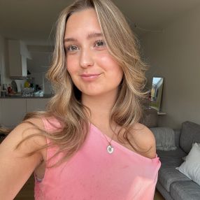 Freja, Babysitter i Kalundborg