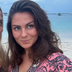Elvine, Babysitter i Kalundborg
