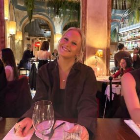 Helena, Babysitter i Herlev