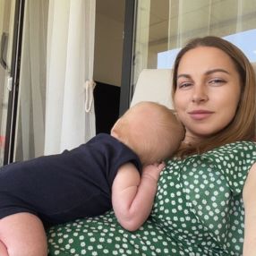 Ajna, Familie i Ørum