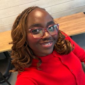 Darelle tania, Babysitter i Støvring