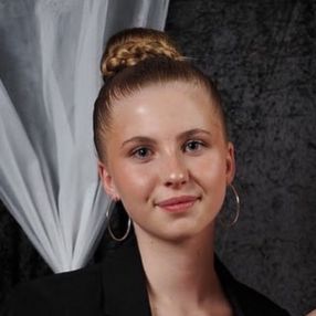 Lærke, Babysitter i Ringsted