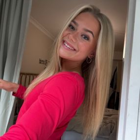 Karoline, Babysitter i København
