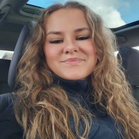 Destiny, Babysitter i Allingåbro