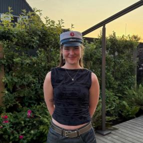 Asta, Babysitter i København