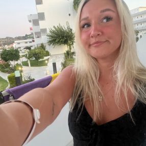 Julie, Babysitter i Solrød Strand