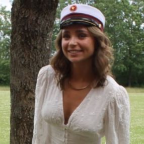 Alvilda, Babysitter in Odder