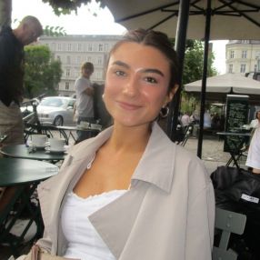 Francisca, Babysitter i København