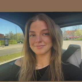 Astrid, Babysitter i Søborg