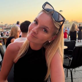 Justa, Babysitter i Hellerup