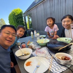Hongyi, Familie i Aarhus