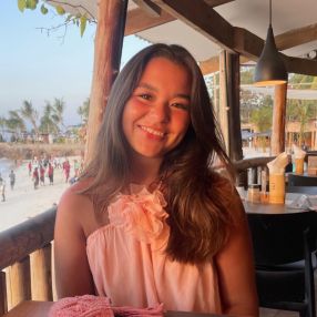 Jasmin, Babysitter i København